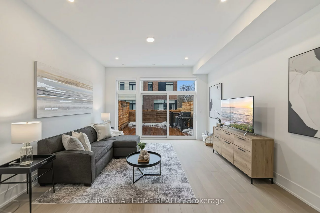 10, Lou Parsons, Port Credit, Mississauga