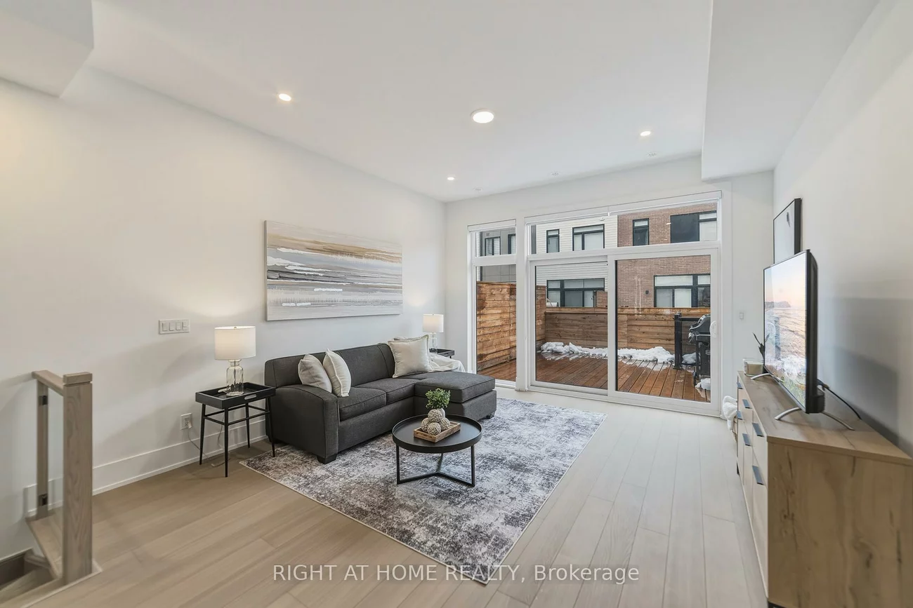 10, Lou Parsons, Port Credit, Mississauga