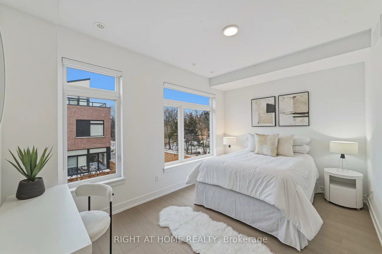 10, Lou Parsons, Port Credit, Mississauga