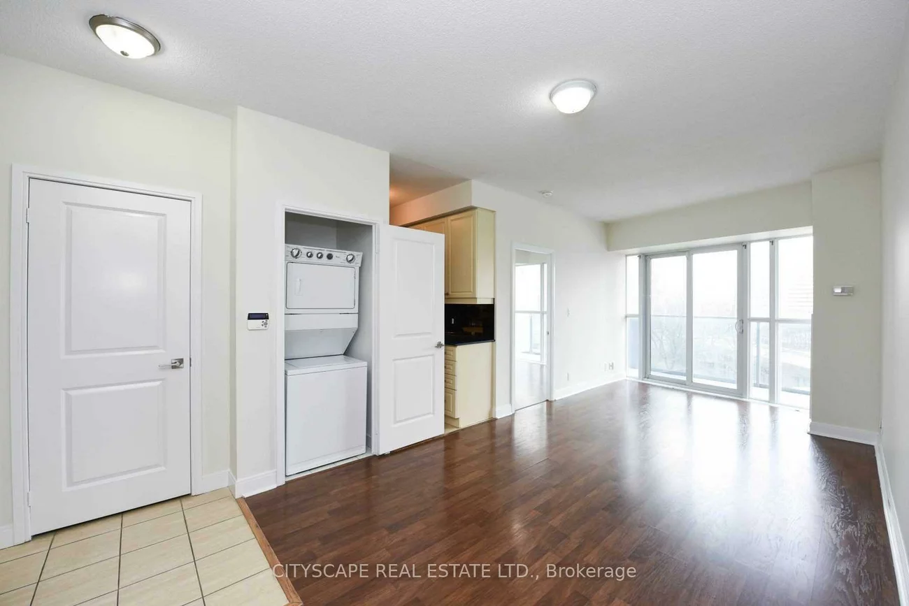60, Absolute, City Centre, Mississauga