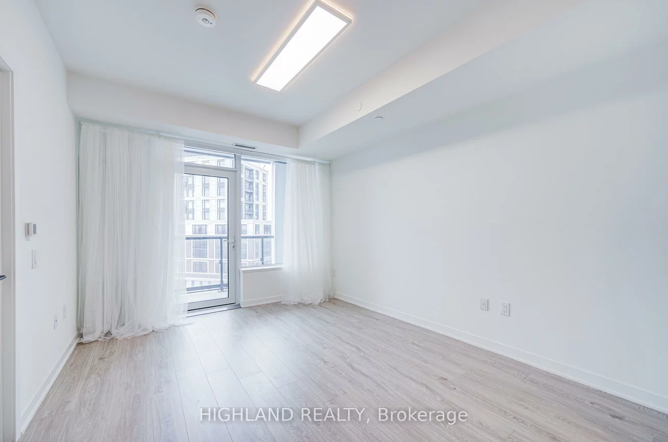 2495, Eglinton, Central Erin Mills, Mississauga