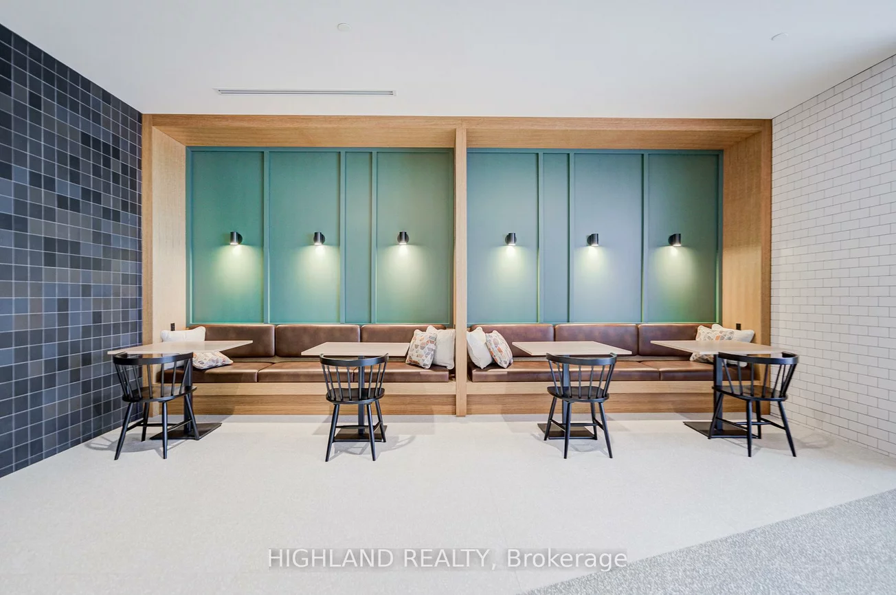 2495, Eglinton, Central Erin Mills, Mississauga