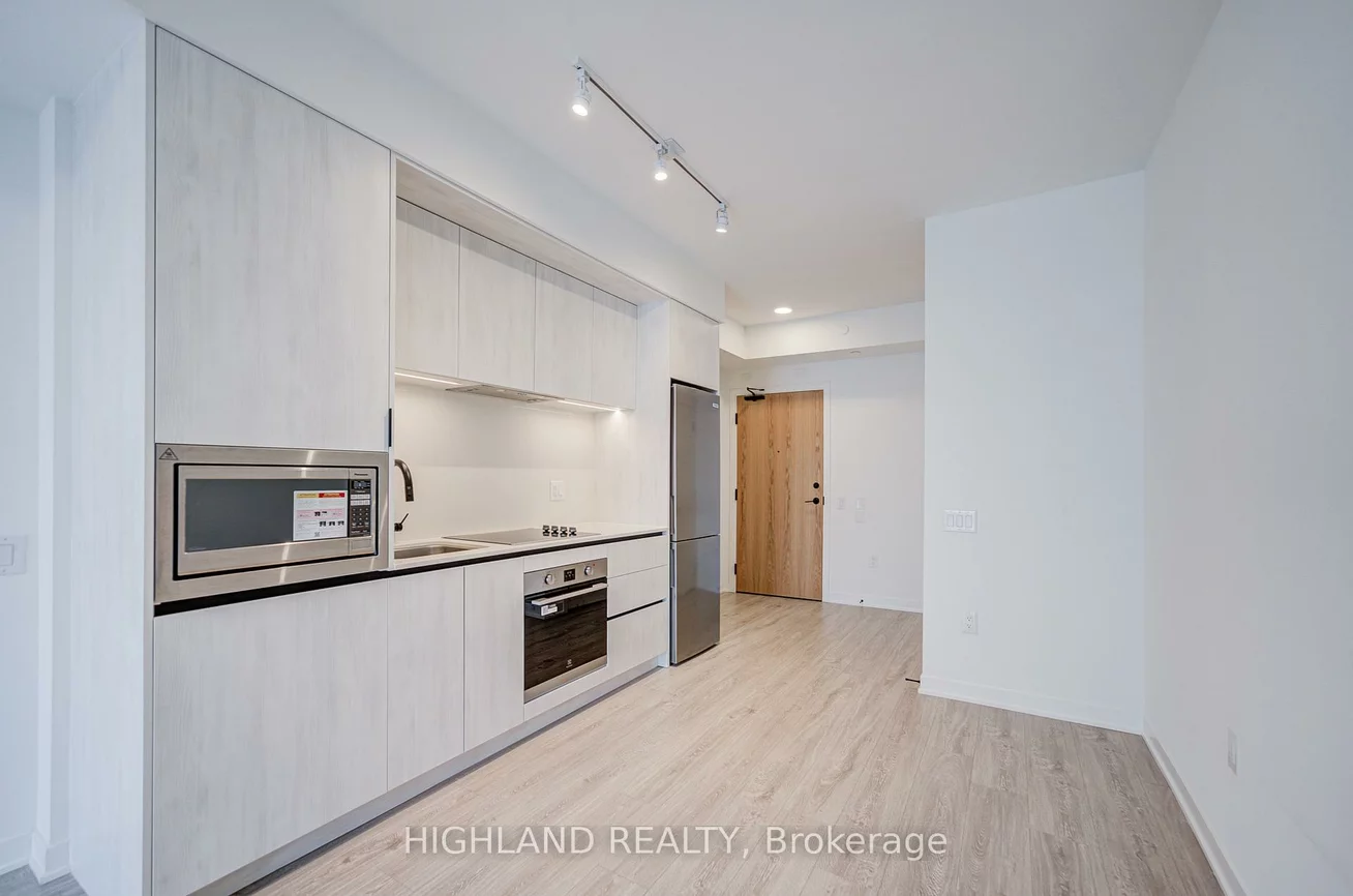 2495, Eglinton, Central Erin Mills, Mississauga