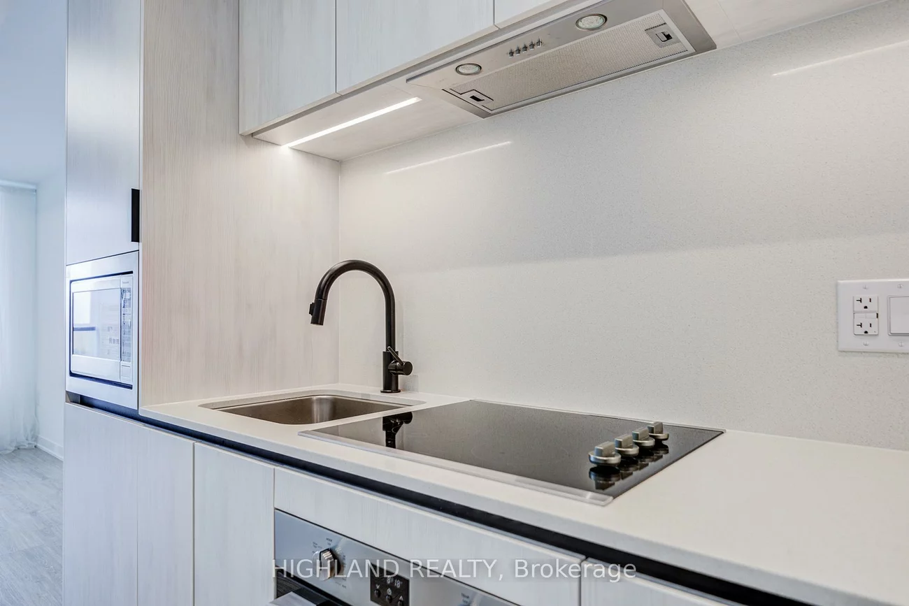 2495, Eglinton, Central Erin Mills, Mississauga