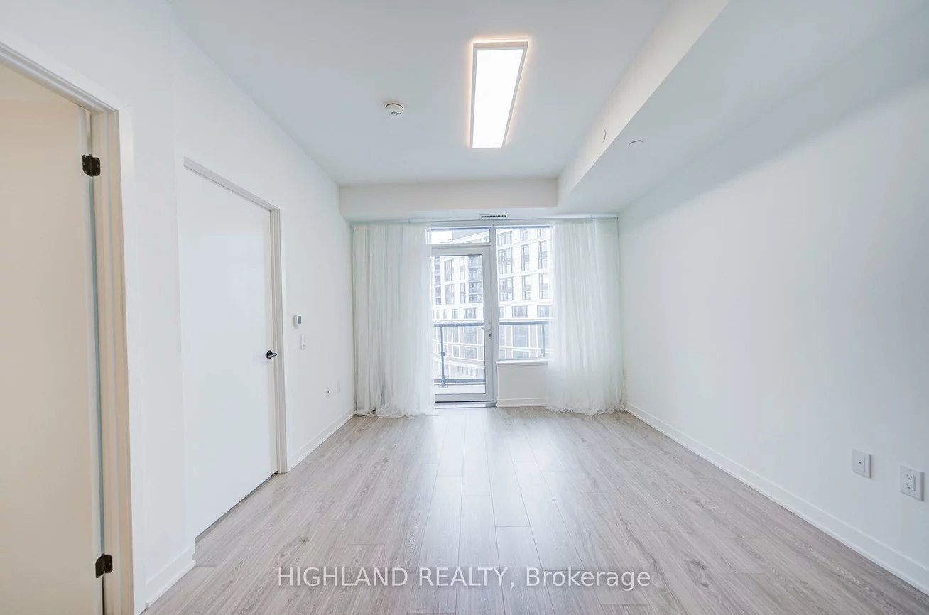 2495, Eglinton, Central Erin Mills, Mississauga