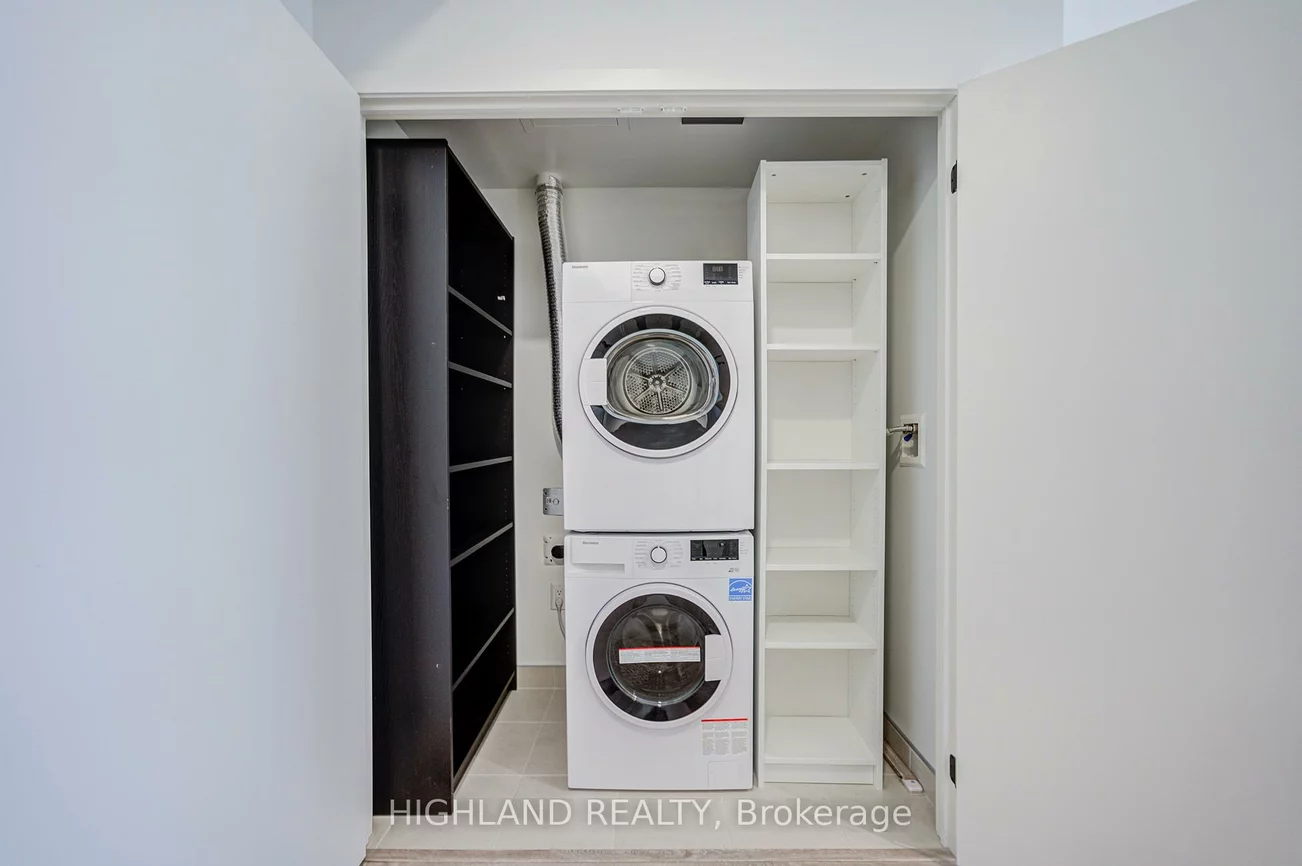 2495, Eglinton, Central Erin Mills, Mississauga