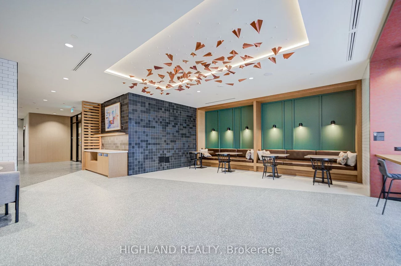 2495, Eglinton, Central Erin Mills, Mississauga