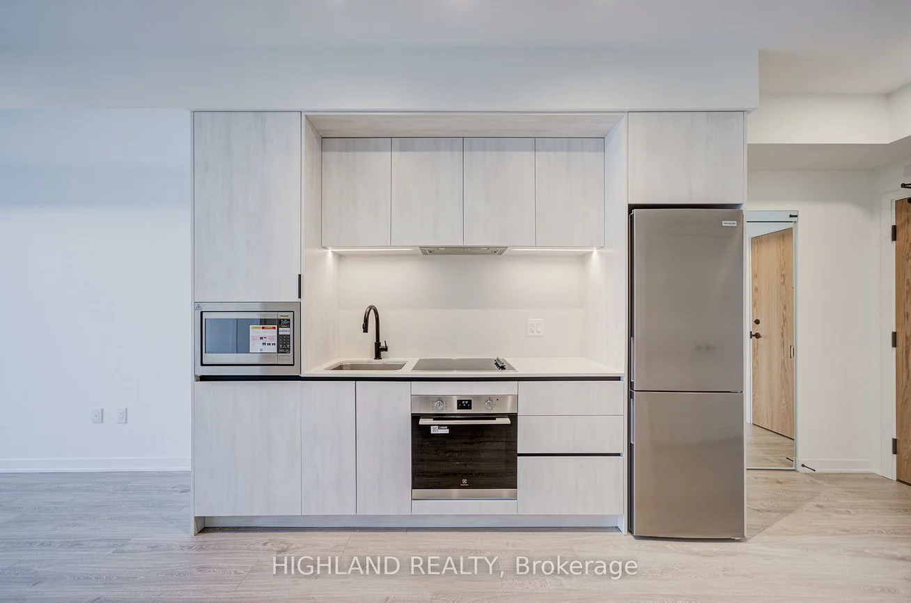 2495, Eglinton, Central Erin Mills, Mississauga