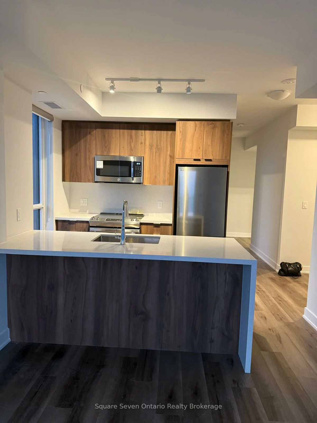 430, Square One, Creditview, Mississauga