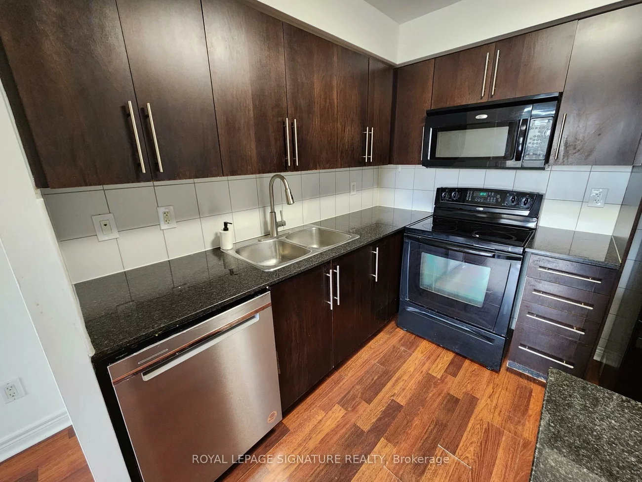 310, Burnhamthorpe, City Centre, Mississauga