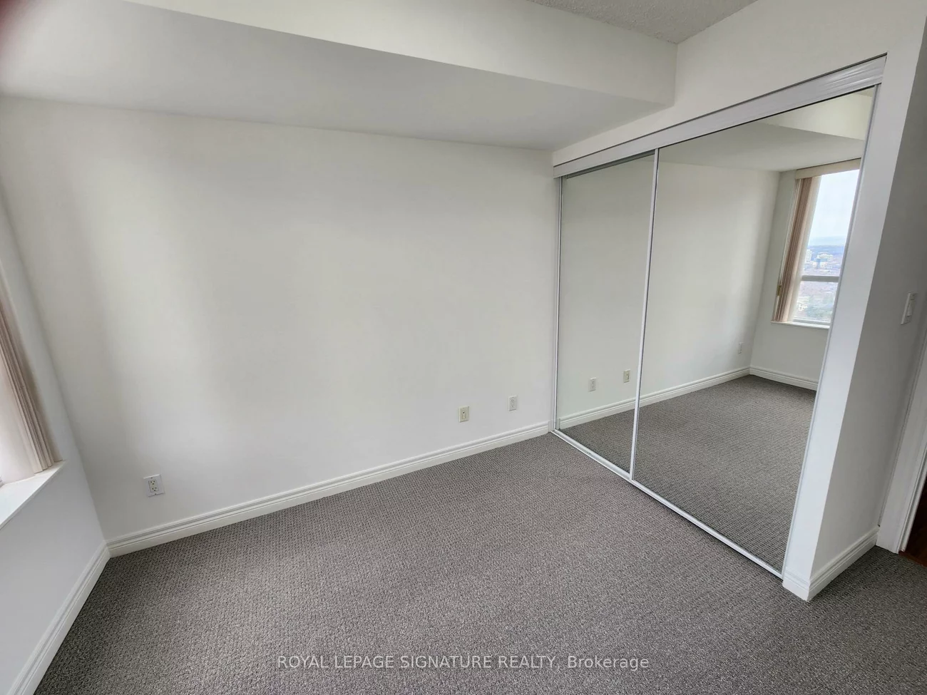 310, Burnhamthorpe, City Centre, Mississauga