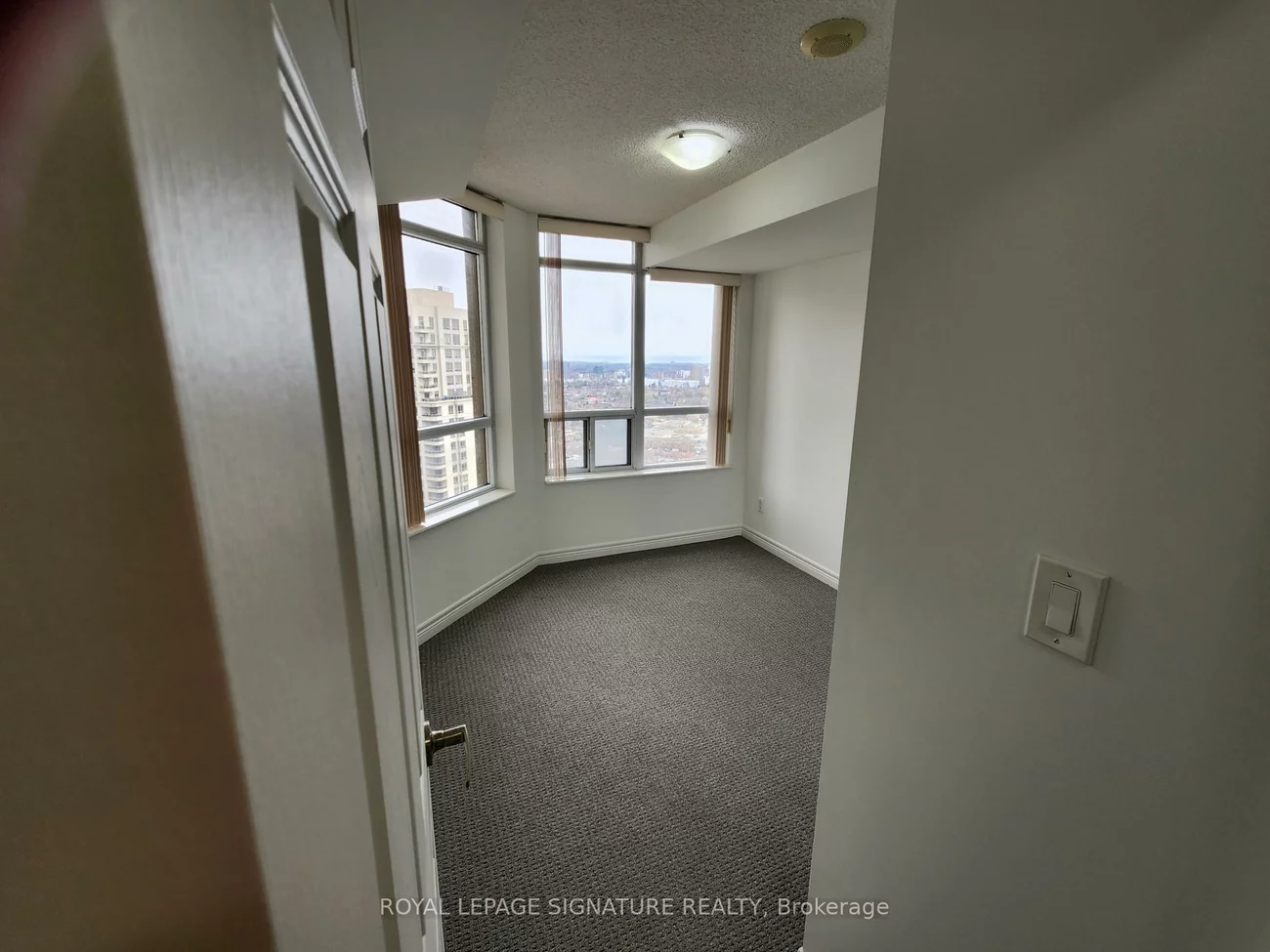 310, Burnhamthorpe, City Centre, Mississauga