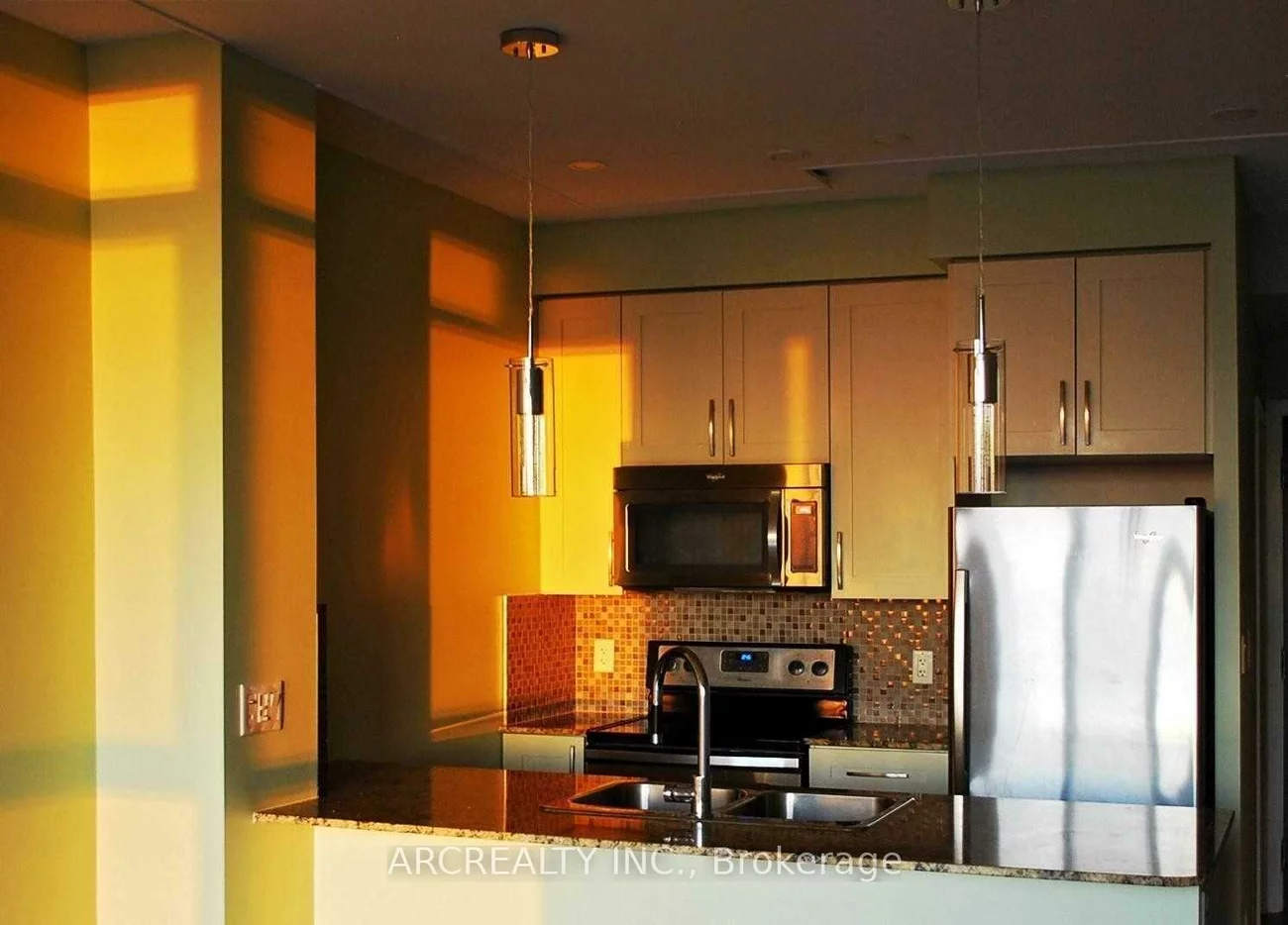 4070, Confederation, City Centre, Mississauga