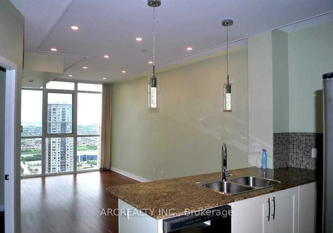 4070, Confederation, City Centre, Mississauga