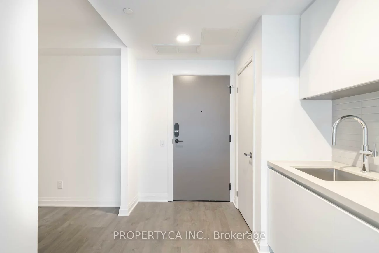 4015, The Exchange, City Centre, Mississauga