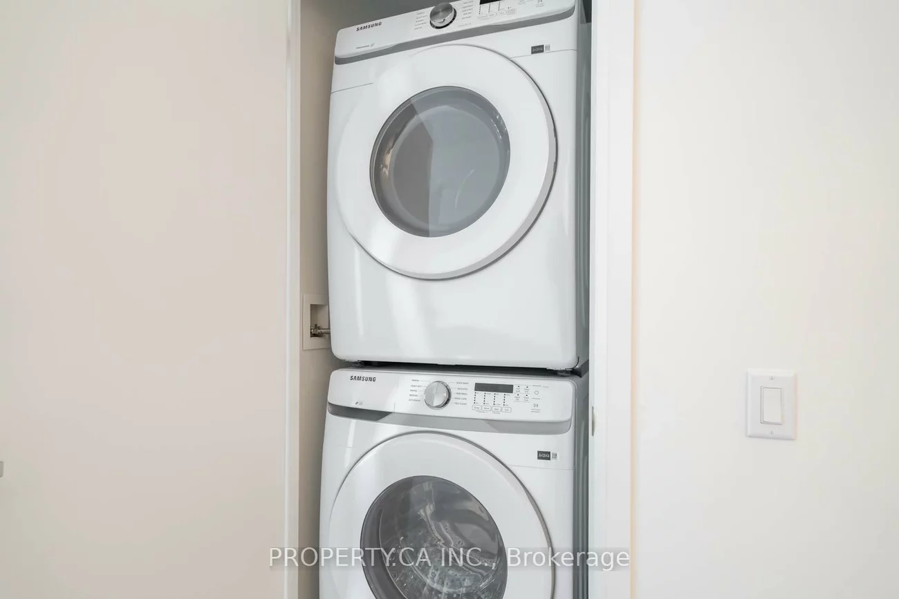 4015, The Exchange, City Centre, Mississauga