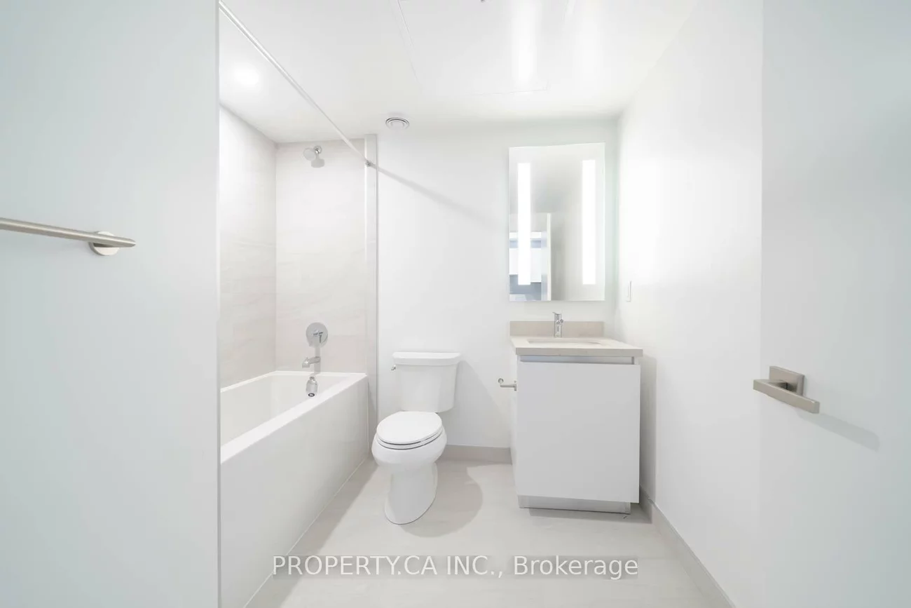 4015, The Exchange, City Centre, Mississauga