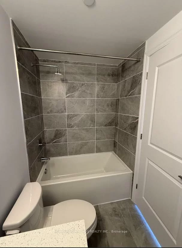 30, ELM, City Centre, Mississauga