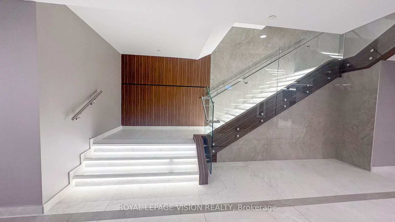 5105, Hurontario, Hurontario, Mississauga