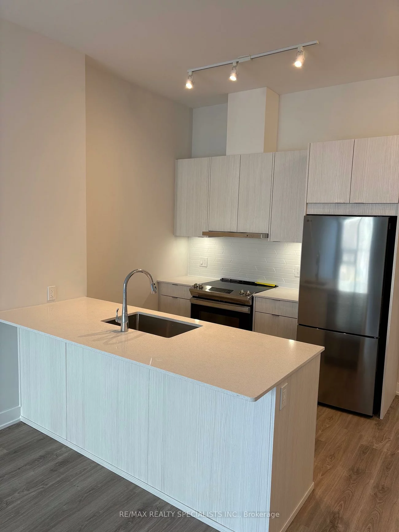 430, Square One, City Centre, Mississauga