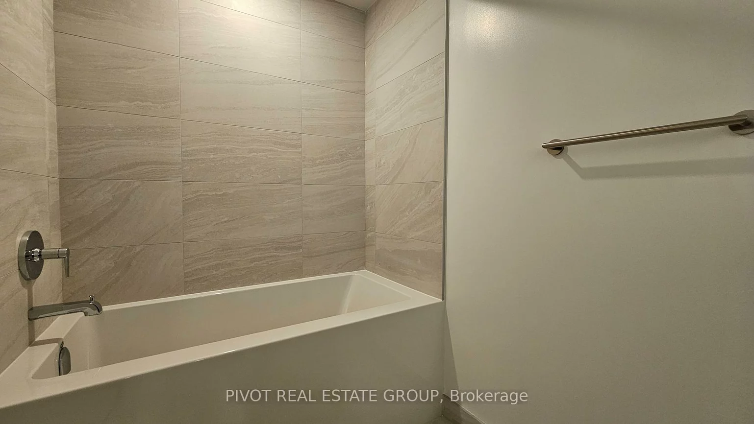 2, Erskine, City Centre, Mississauga