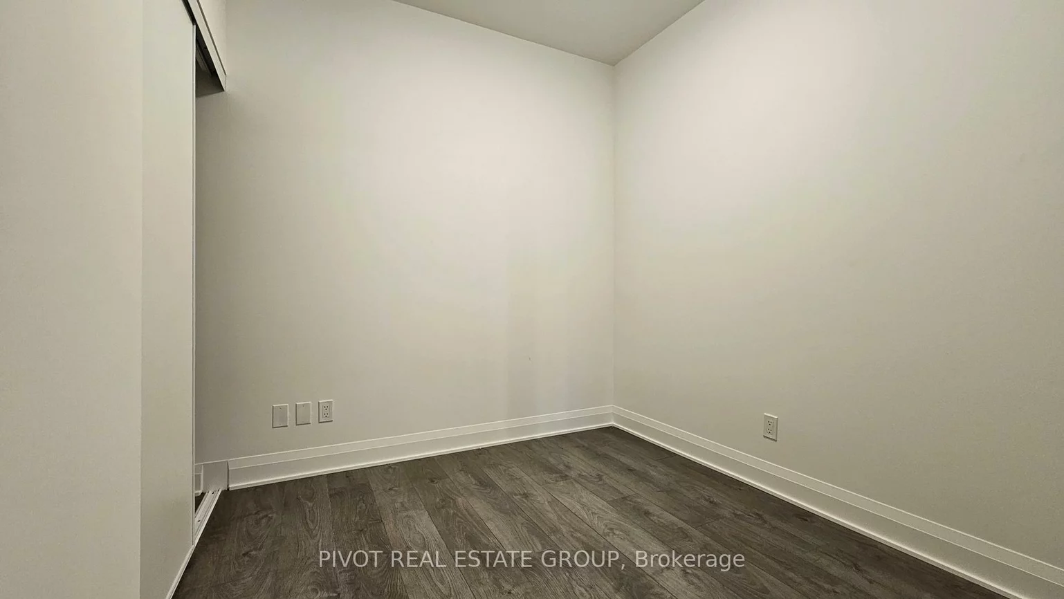 2, Erskine, City Centre, Mississauga