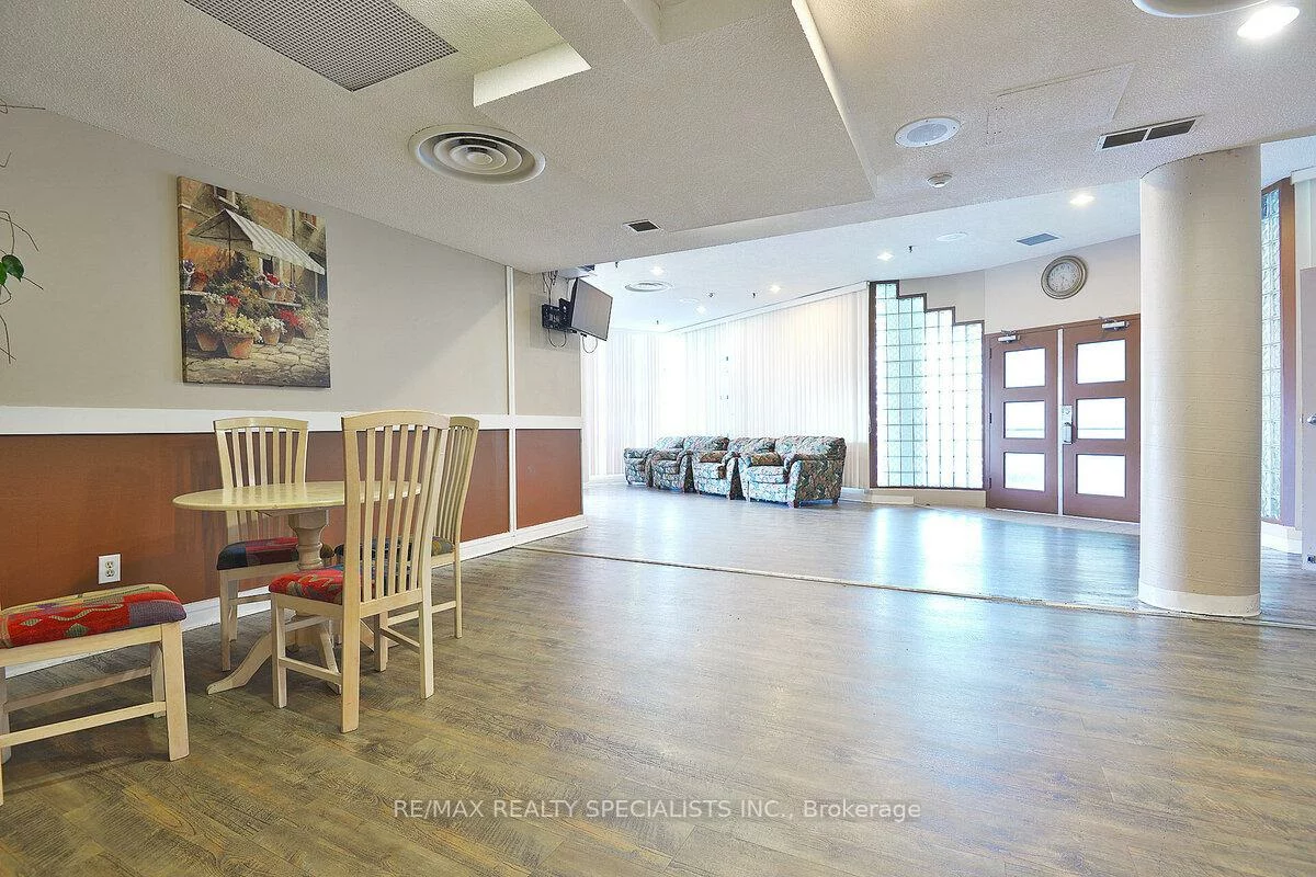 35, Trailwood, Hurontario, Mississauga