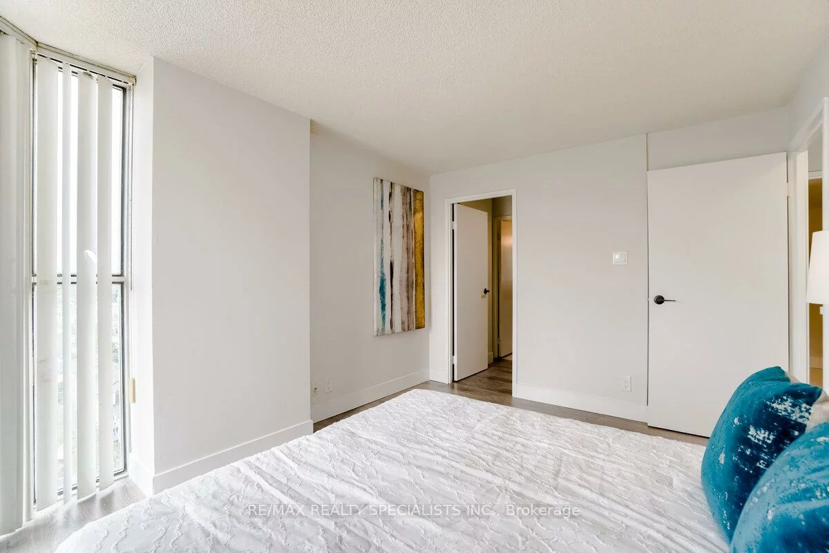 35, Trailwood, Hurontario, Mississauga