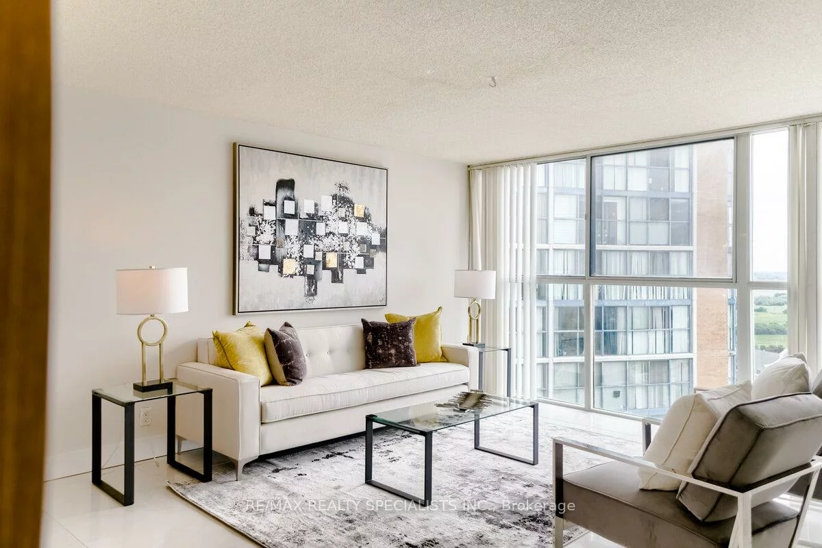 35, Trailwood, Hurontario, Mississauga