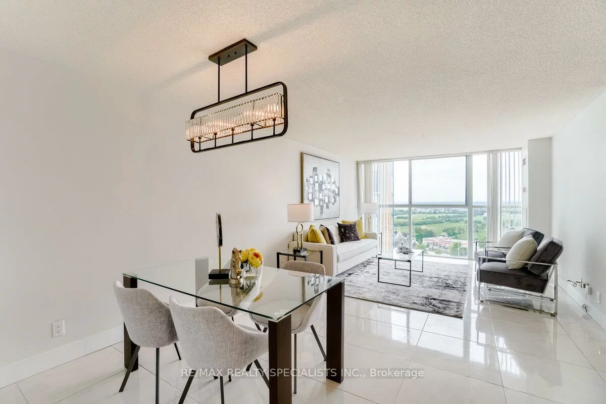 35, Trailwood, Hurontario, Mississauga