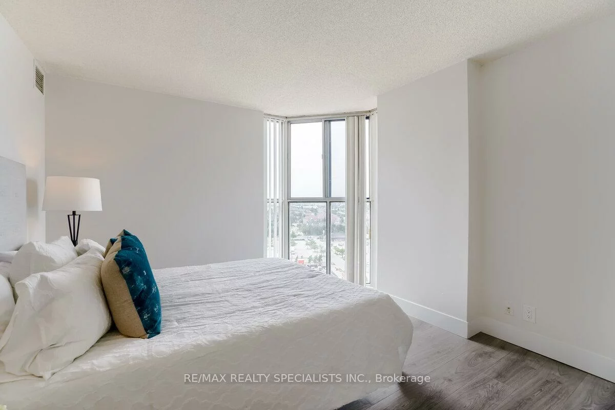 35, Trailwood, Hurontario, Mississauga