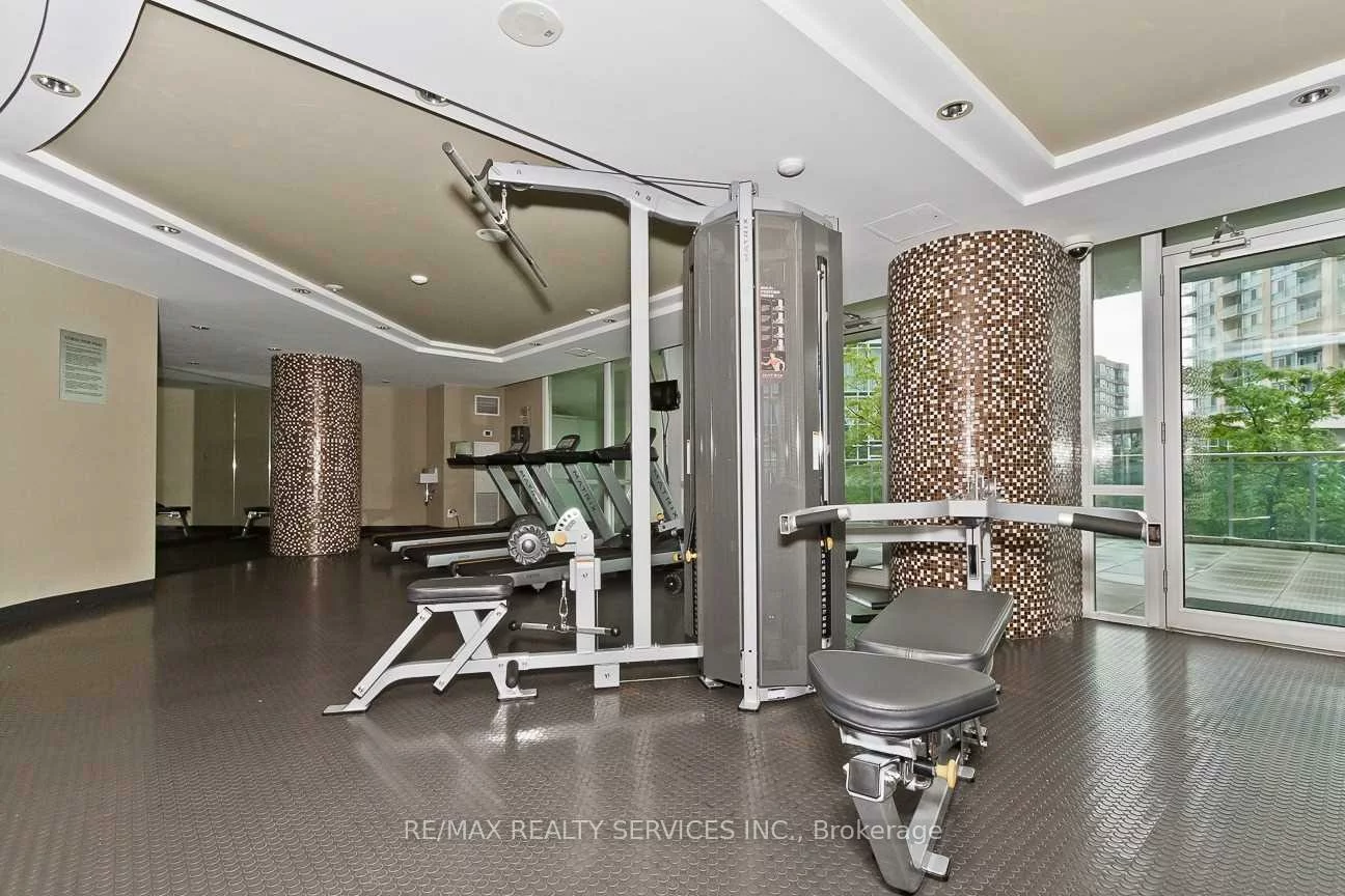 220, Burnhamthorpe, City Centre, Mississauga