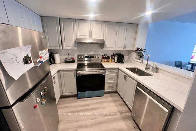 325, Webb, City Centre, Mississauga