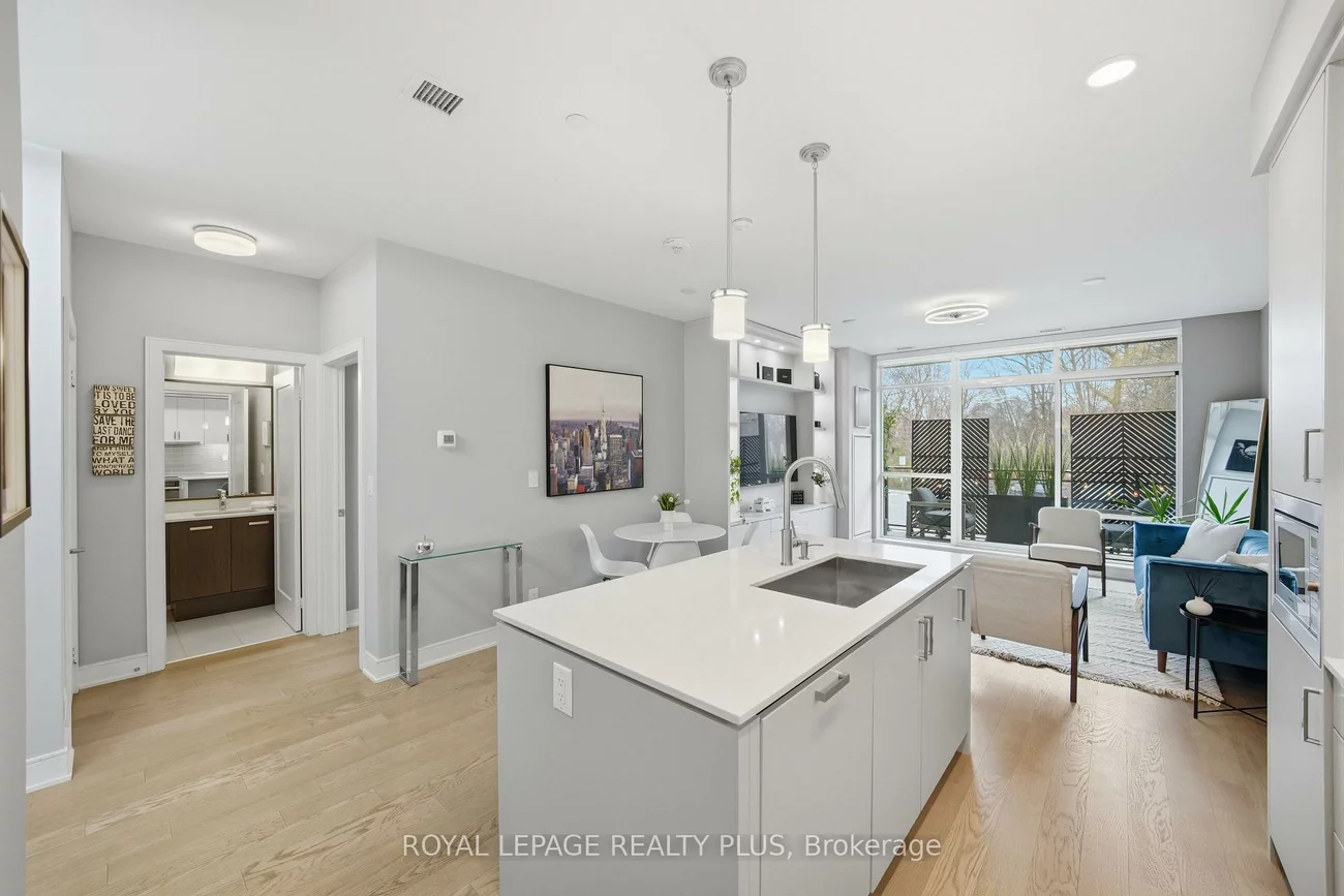 1575, Lakeshore, Clarkson, Mississauga