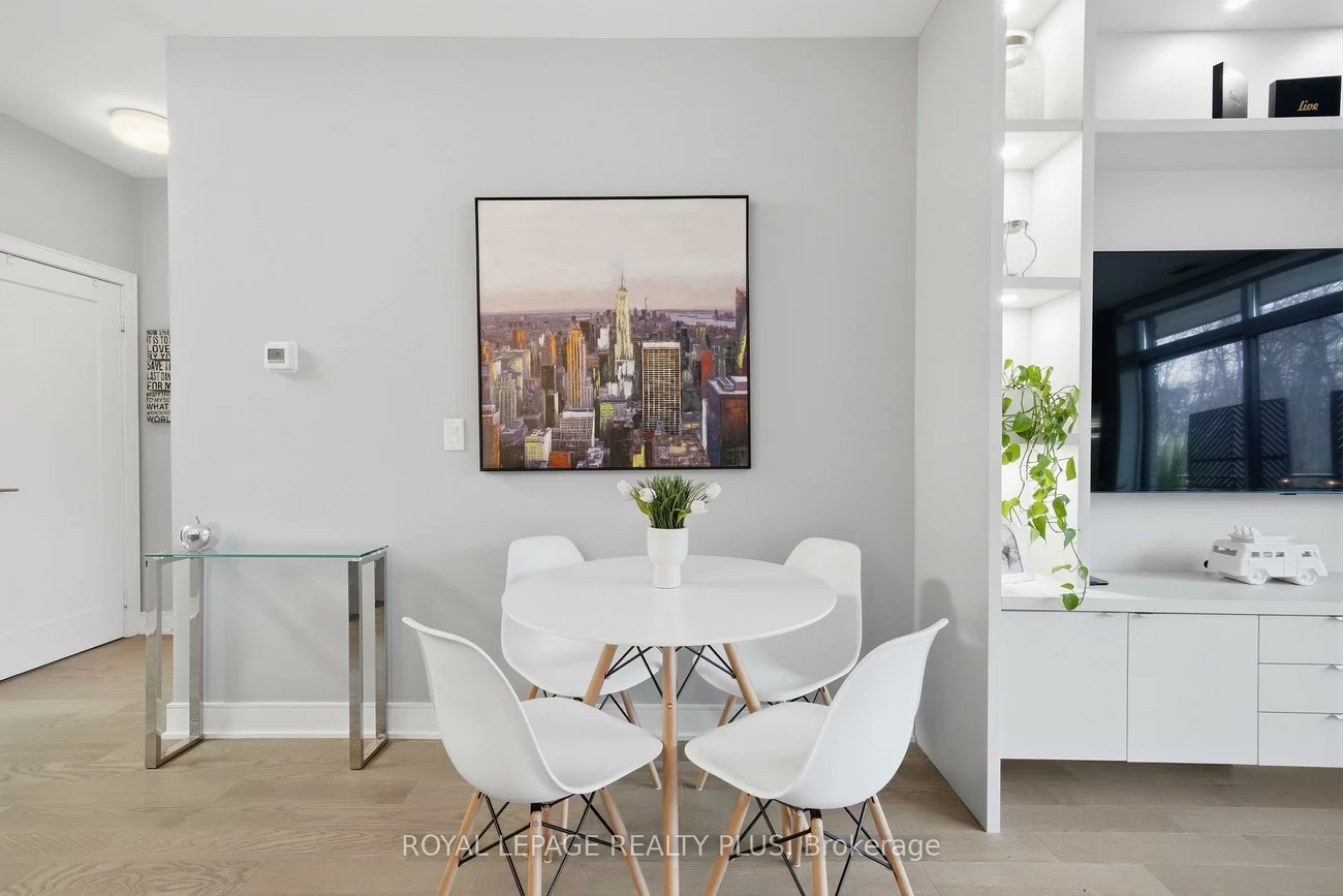 1575, Lakeshore, Clarkson, Mississauga