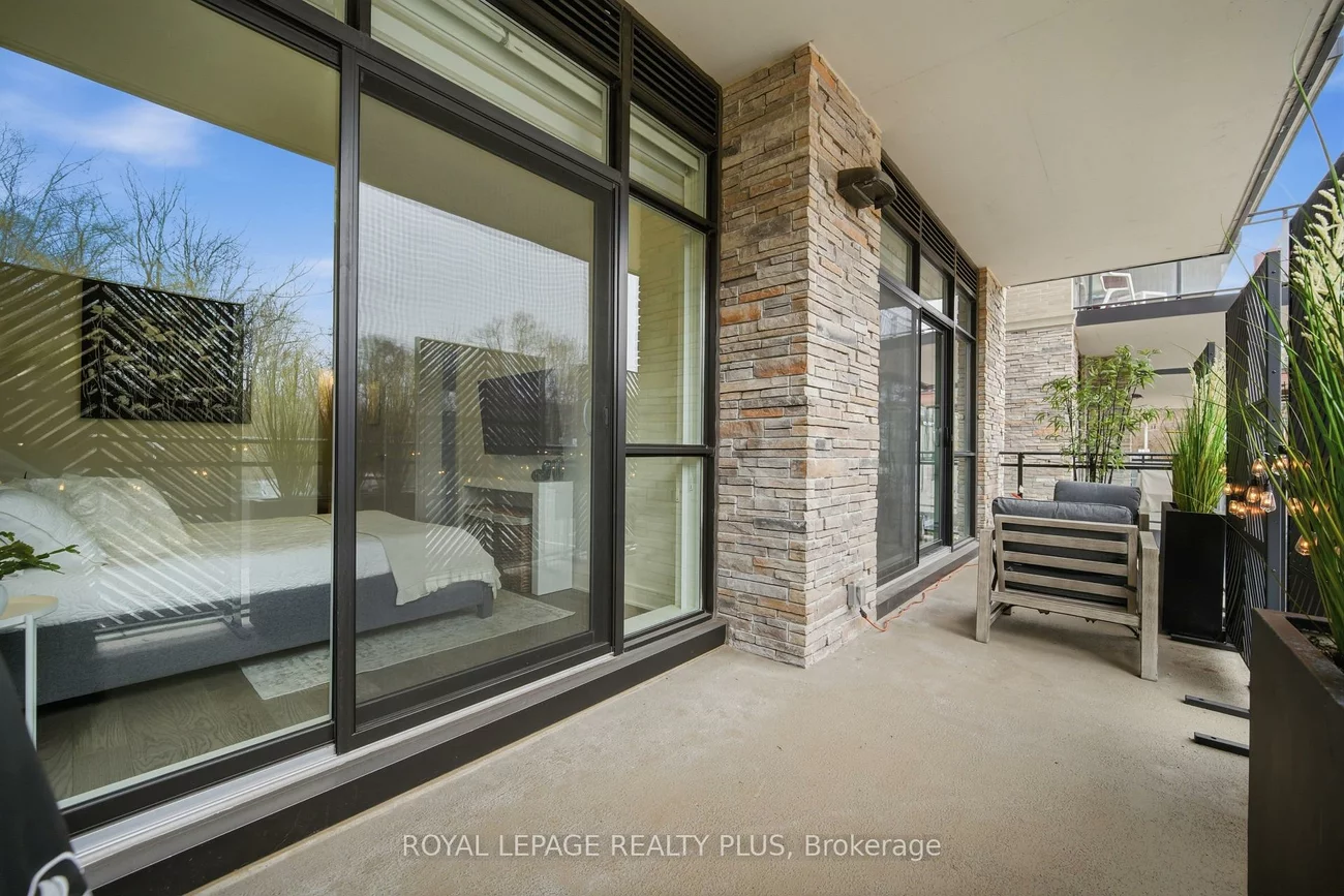 1575, Lakeshore, Clarkson, Mississauga