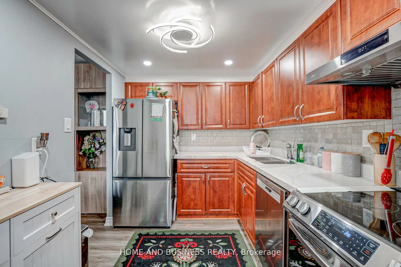 3590, Kaneff, Mississauga Valleys, Mississauga