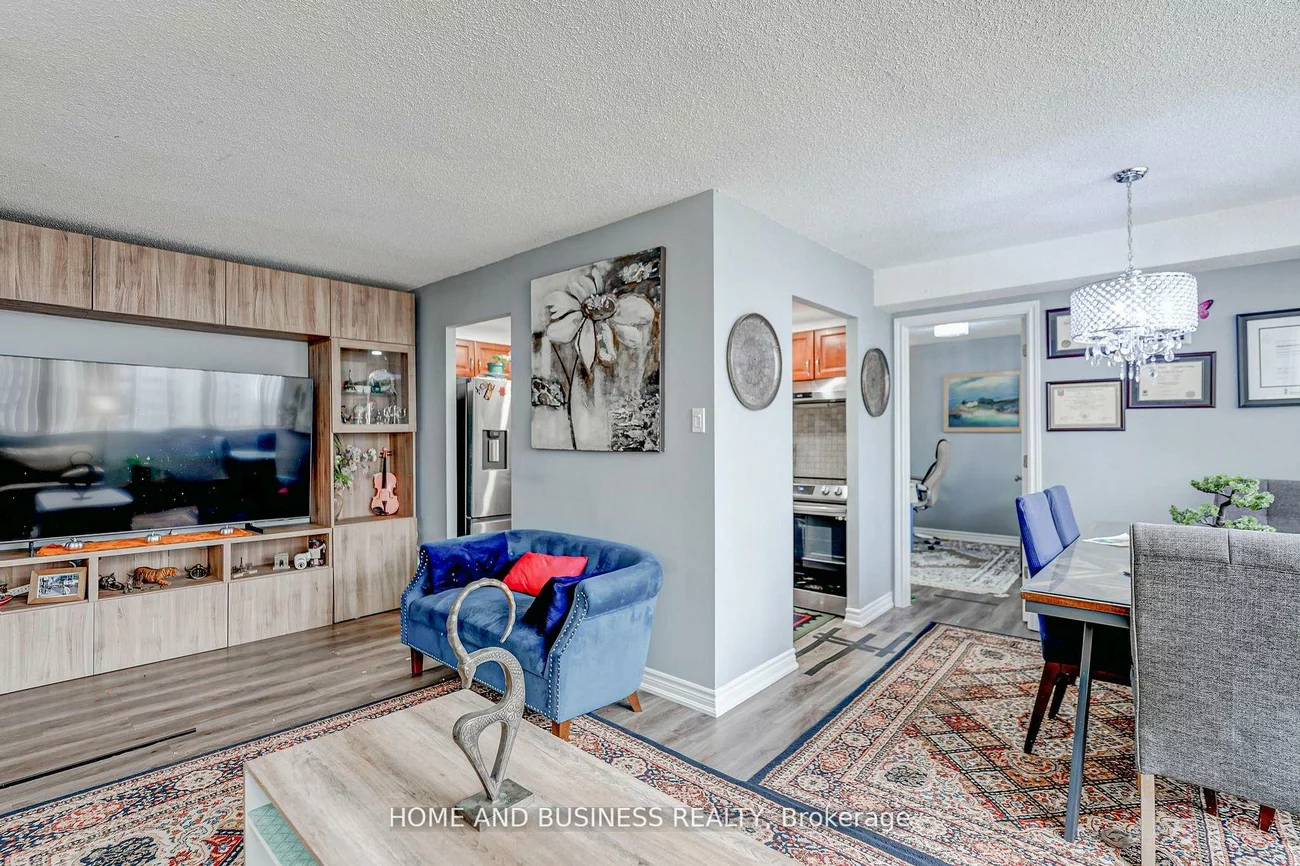 3590, Kaneff, Mississauga Valleys, Mississauga