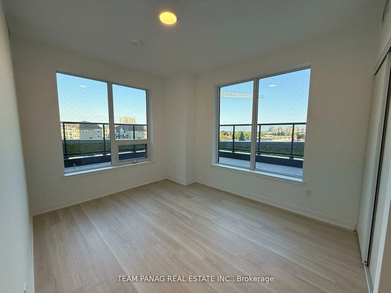 5105, Hurontario, Hurontario, Mississauga