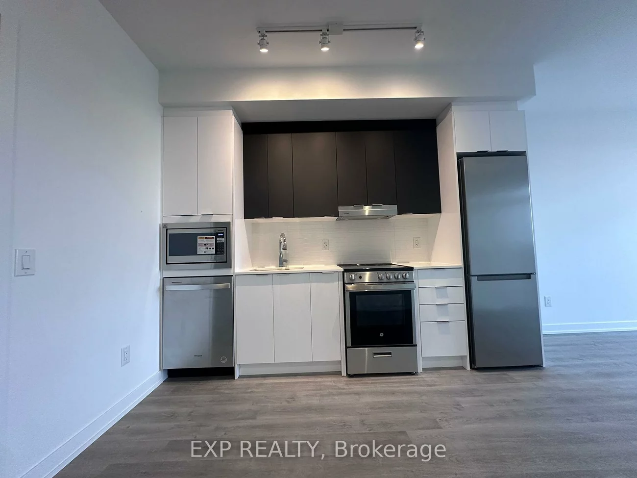 5105, hurontario, Hurontario, Mississauga