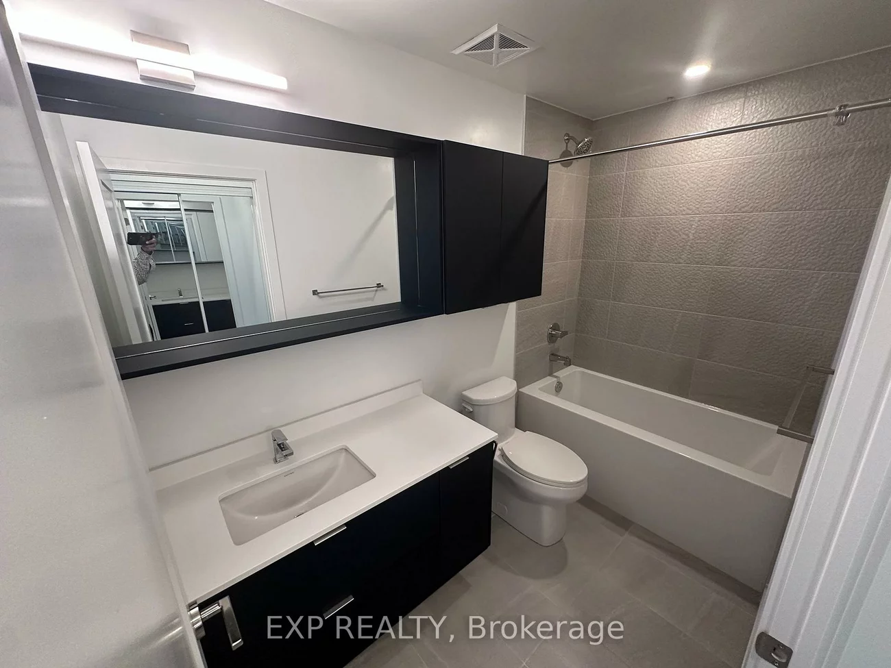 5105, hurontario, Hurontario, Mississauga