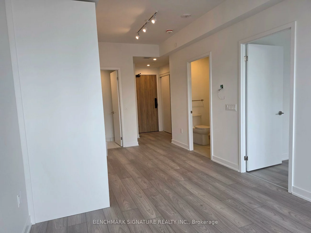 1, Fairview, Mississauga Valleys, Mississauga