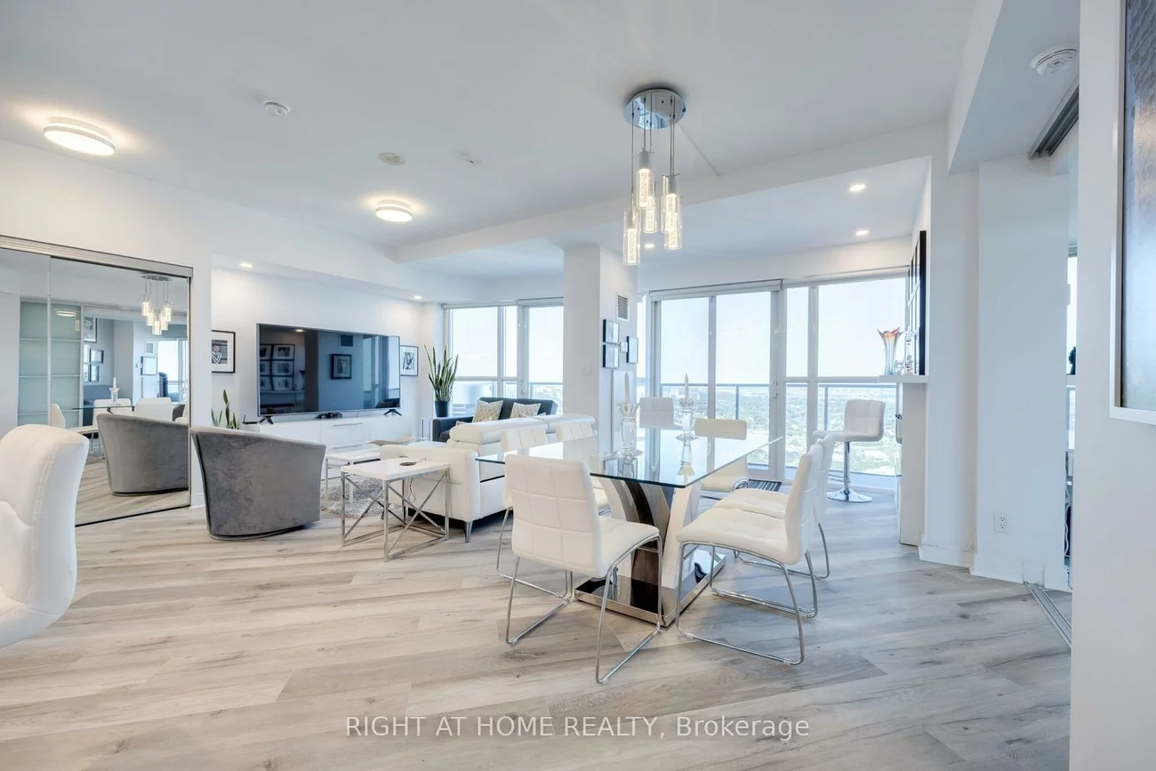 60, Absolute, City Centre, Mississauga