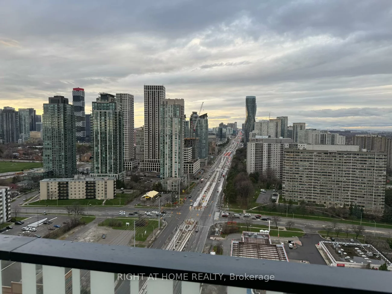 1, Fairview, Mississauga Valleys, Mississauga