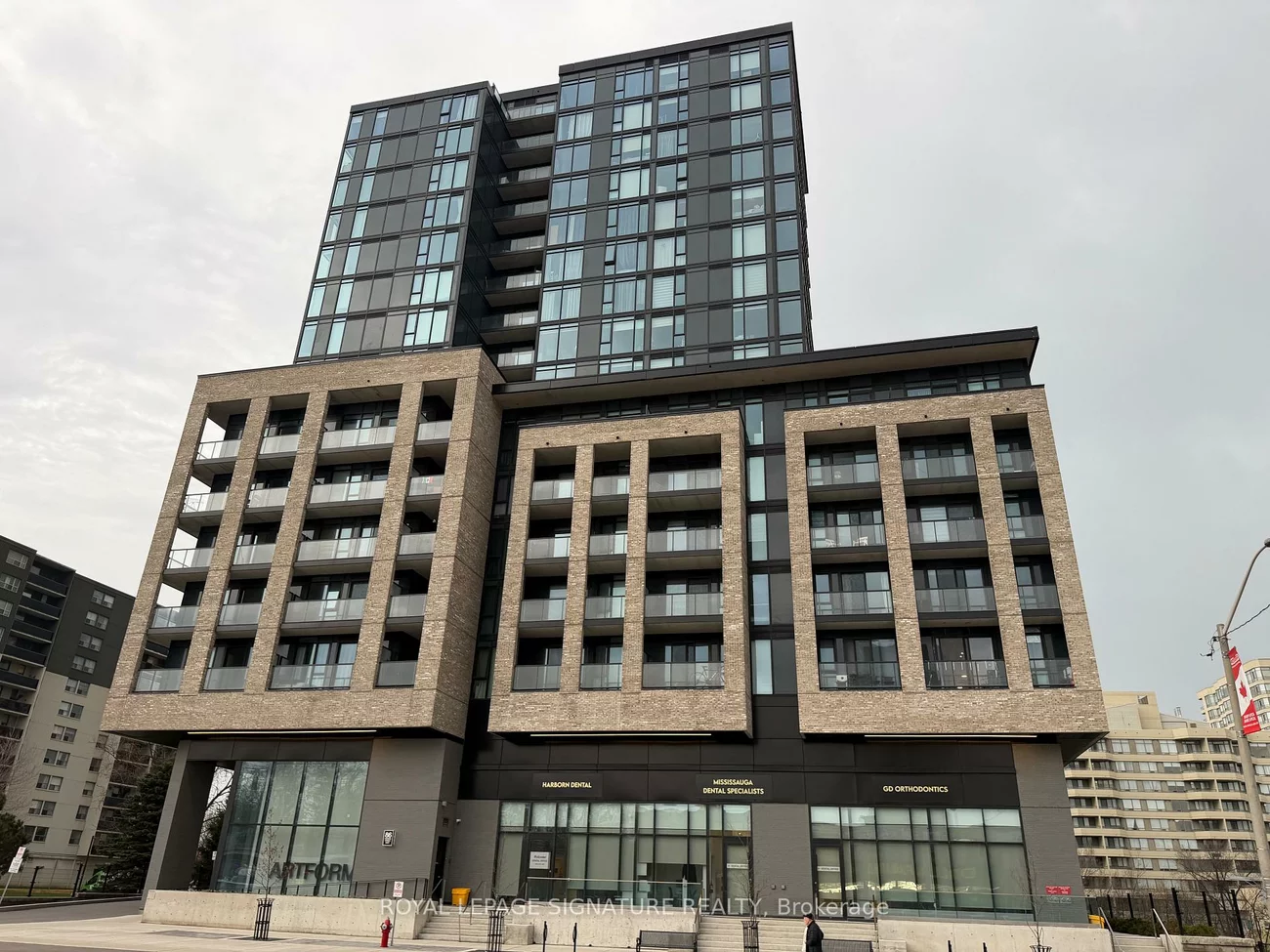 86, Dundas, Cooksville, Mississauga