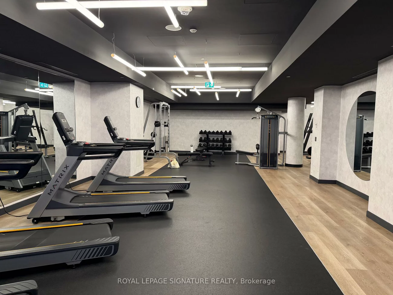 86, Dundas, Cooksville, Mississauga