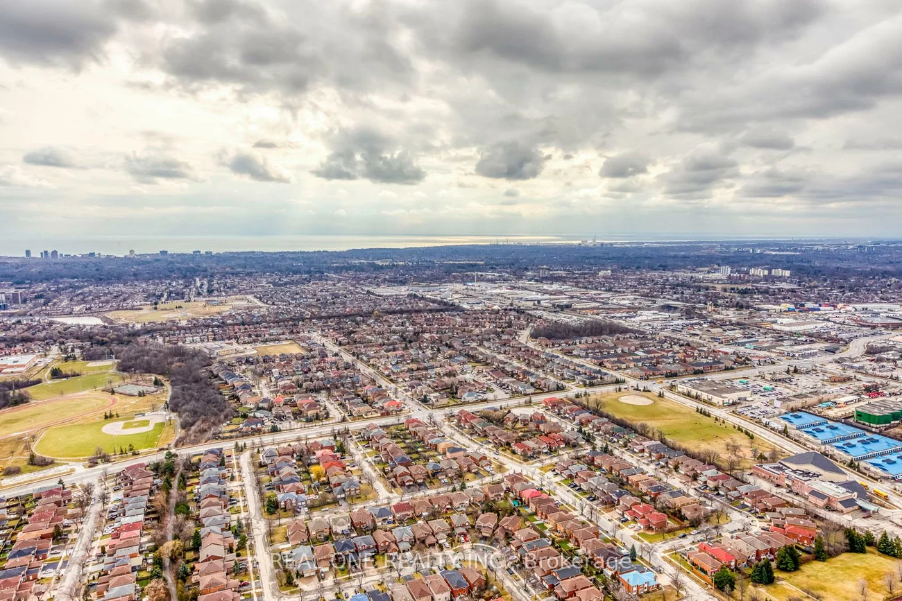 3883, Quartz, City Centre, Mississauga