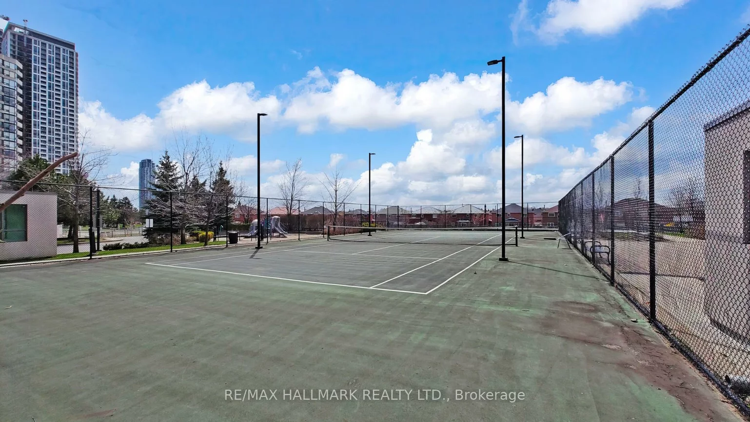 339, Rathburn, City Centre, Mississauga