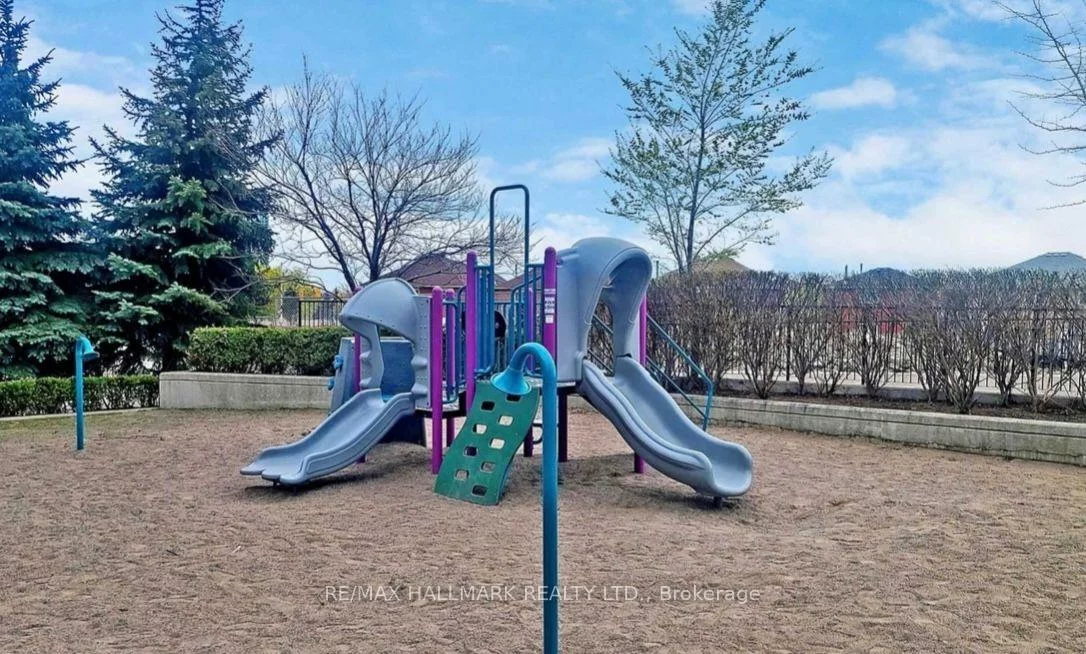 339, Rathburn, City Centre, Mississauga