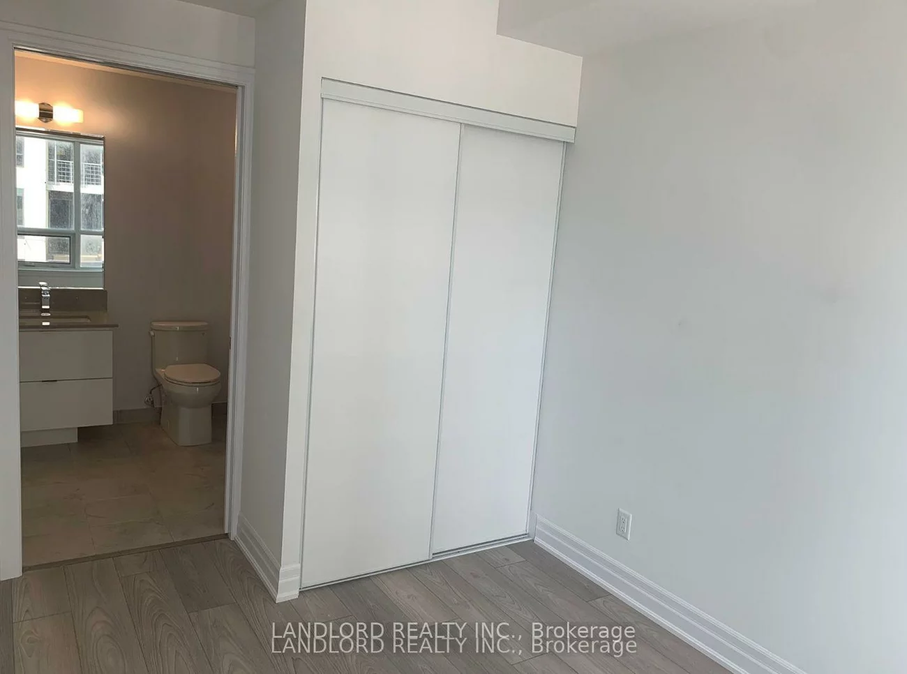 36, Elm, City Centre, Mississauga